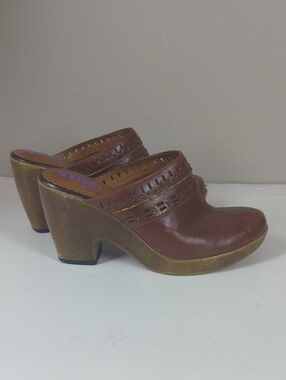 Clarks Indigo Vintage Brown Leather Slip-On Clog Heels 7